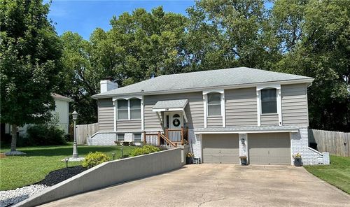114 Town Court Cir, Platte City, MO, 64079-9502 | Card Image
