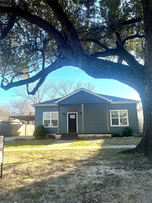 706 E Palestine St, Mexia, TX, 76667-2944 | Card Image