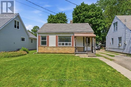 121 Wilkes St, Brantford, ON, N3T4W4 | Card Image