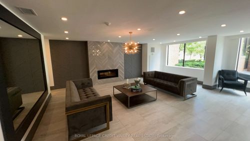 704-1270 Maple Crossing Blvd, Burlington, ON, L7S2J3 | Card Image