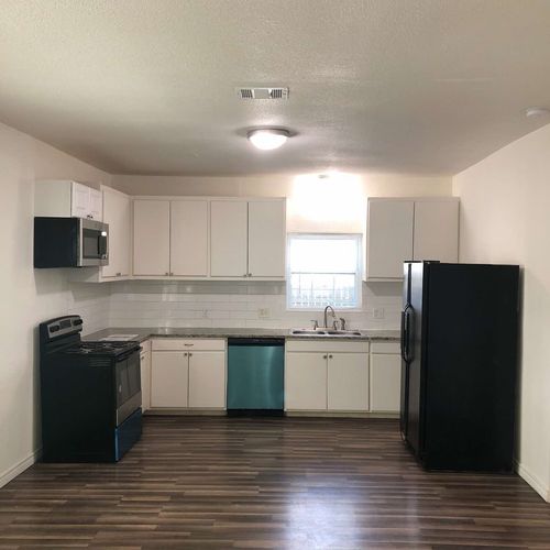 507 S Scullin Ave, Denison, TX, 75020-4452 | Card Image