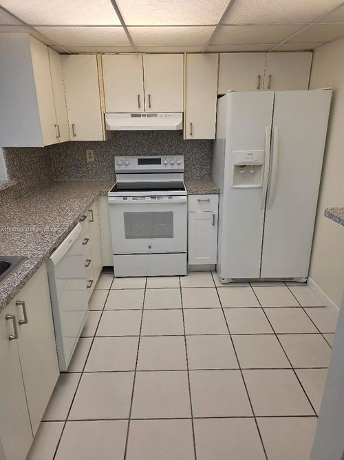 apt-322-1121 Sw 105th Ave, Miami, FL, 33174-2628 | Card Image