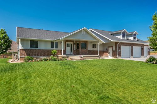 719 E Center St, Genola, UT, 84655-5117 | Card Image