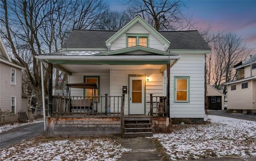 11 Liberty St, Auburn, NY, 13021-1920 | Card Image