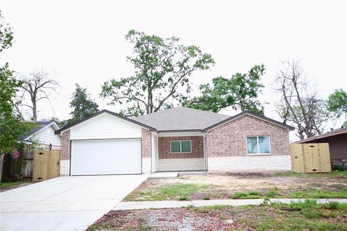 1111 Camden Rd, Pasadena, TX, 77502-5113 | Card Image