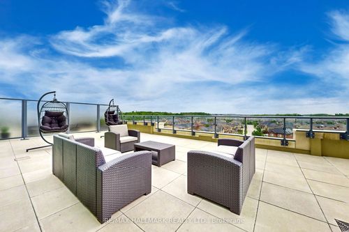 ph-704-11782 Ninth Line, Stouffville, ON, L4A5E9 | Card Image