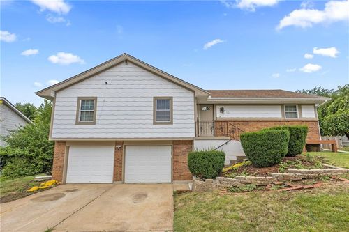 11704 Bristol Ave, Kansas City, MO, 64134-3802 | Card Image