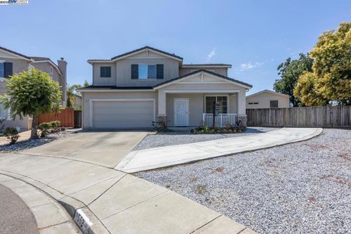 552 Stonehaven Ct, Hayward, CA, 94544-6696 | Card Image