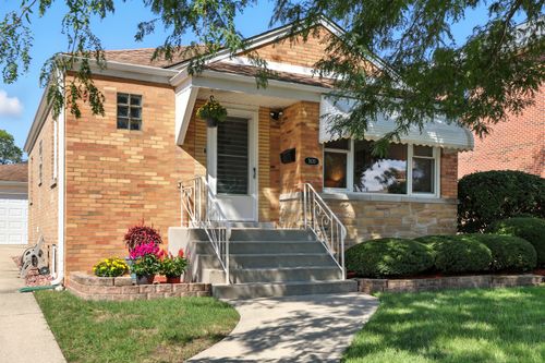 7620 N Olcott Ave, Niles, IL, 60714-3118 | Card Image