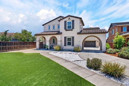 1944 Henry Court, Woodland, CA, 95776 | Card Image