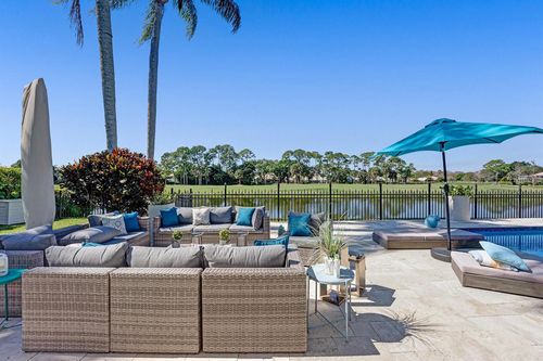 21 Marlwood Ln, Palm Beach Gardens, FL, 33418-6806 | Card Image