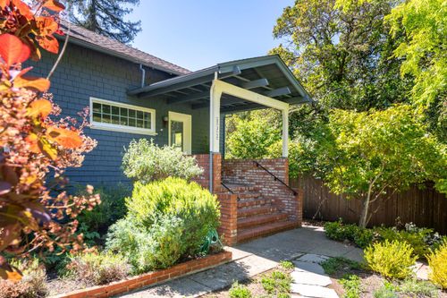132 Meernaa Avenue, Fairfax, CA, 94930 | Card Image