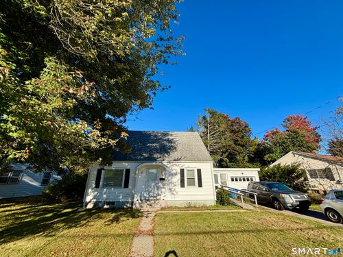 11 Sycamore Rd, Norwich, CT, 06360-6521 | Card Image