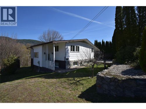 3605 9th Avenue, Castlegar, BC, V1N2Z6 | Card Image