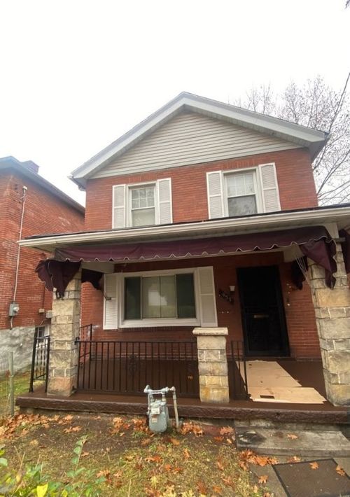 653 Seagirt St, Pittsburgh, PA, 15221-5343 | Card Image