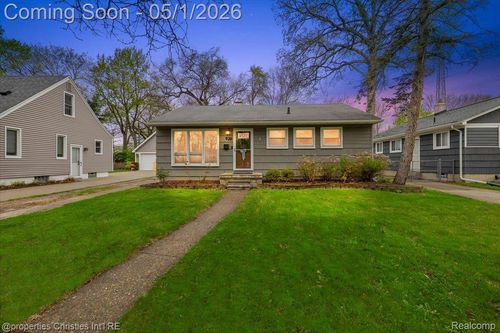 926 Catalpa Dr, Royal Oak, MI, 48067-1121 | Card Image