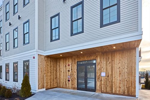 302-105 Sea Street, Quincy, MA, 02169 | Card Image