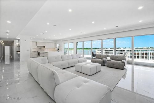 ph-c-2773 S Ocean Blvd, Palm Beach, FL, 33480-5537 | Card Image
