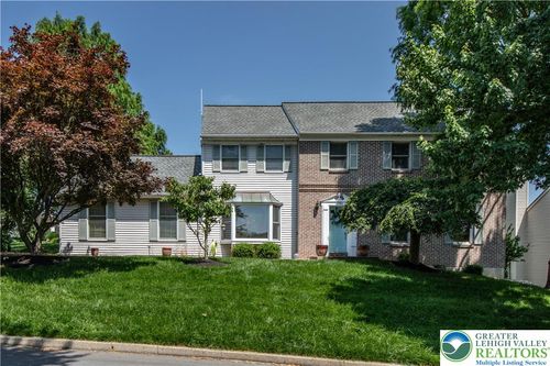 1746 Victoria Cir, ALLENTOWN, PA, 18103-6475 | Card Image