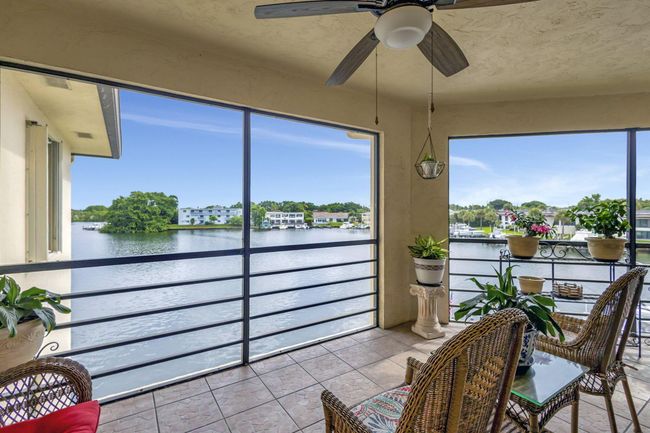 APT-316 - 313 Lake Cir, Condo with 2 bedrooms, 2 bathrooms and null parking in North Palm Beach FL | Image 9