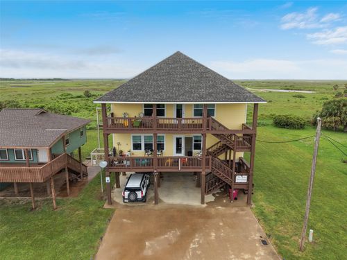 521 Beachfront Dr, Matagorda, TX, 77457 | Card Image