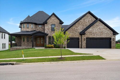 413 Weston Park, Lexington, KY, 40515-5725 | Card Image