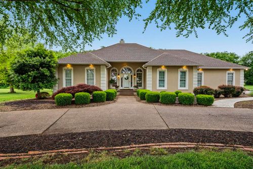 148 Keeneland Ct, Bowling Green, KY, 42104-7592 | Card Image