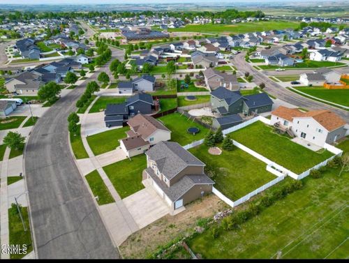 5115 37th Ave Nw, Mandan, ND, 58554-1188 | Card Image