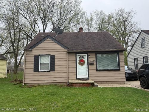 24425 Stanford St, Dearborn Heights, MI, 48125-1947 | Card Image