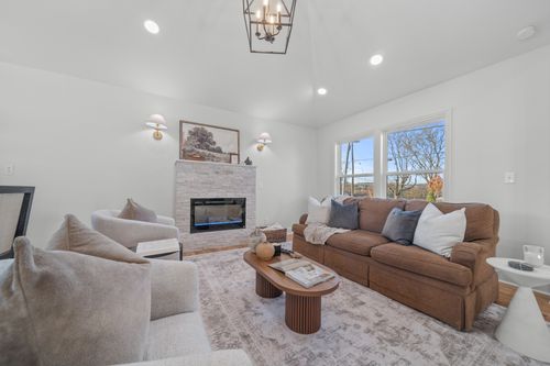 2515 Buchanan St, Nashville, TN, 37208-1938 | Card Image