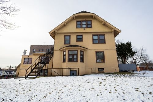 146 S Munn Ave, East Orange, NJ, 07018-2739 | Card Image