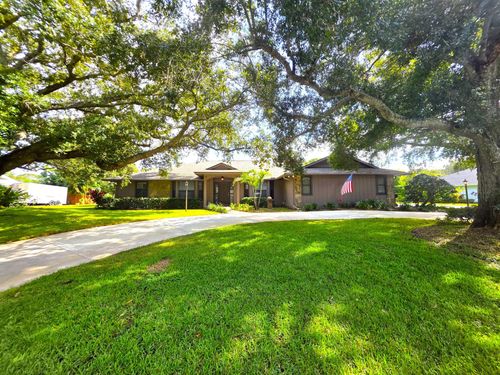 1060 31st Ave, Vero Beach, FL, 32960-4096 | Card Image