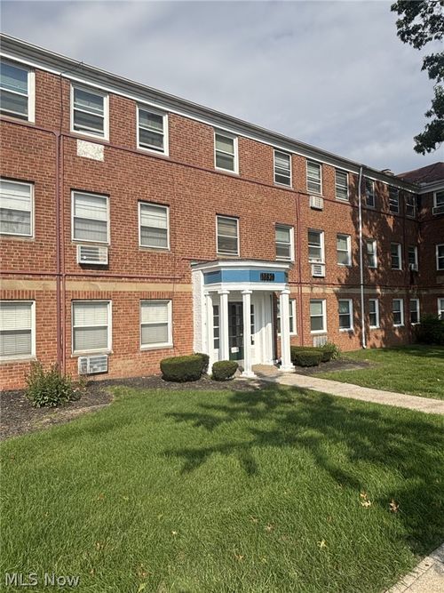 306a-13829 Cedar Rd, South Euclid, OH, 44118-2378 | Card Image