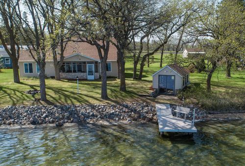20997 Elks Point Road, Fergus Falls, MN, 56537 | Card Image