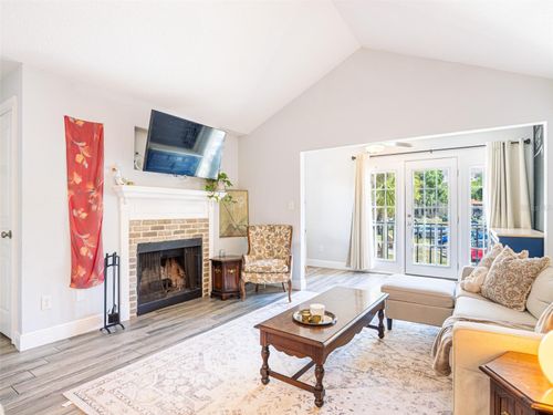 211-249 Afton Sq, Altamonte Springs, FL, 32714-3854 | Card Image