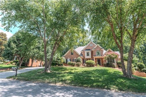 692 Oak Valley Blvd, Advance, NC, 27006-6929 | Card Image