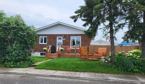 127 Bannerman Ave, Timmins, ON, P4N2Y5 | Card Image