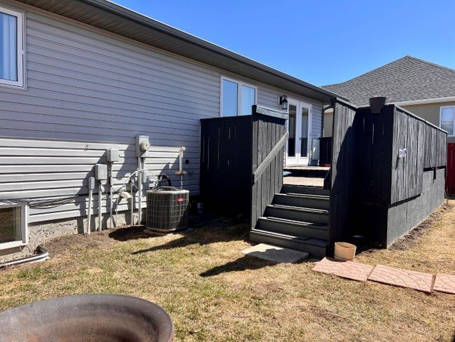 910 29 Street, Home with 5 bedrooms, 2 bathrooms and 5 parking in Wainwright AB | Image 30