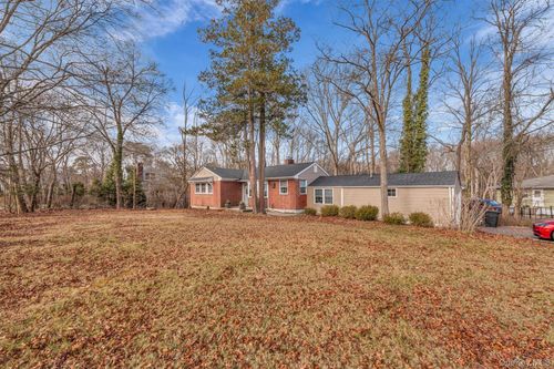 164 Donegan Ave, East Patchogue, NY, 11772-5648 | Card Image