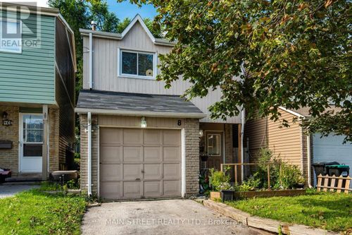 8 Robin Crt, Barrie, ON, L4M5M1 | Card Image