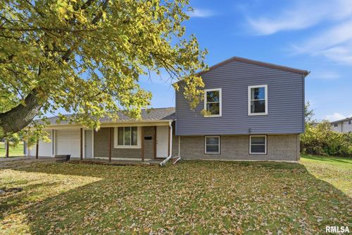 51 Oklahoma Ave Sw, Cedar Rapids, IA, 52404-5326 | Card Image
