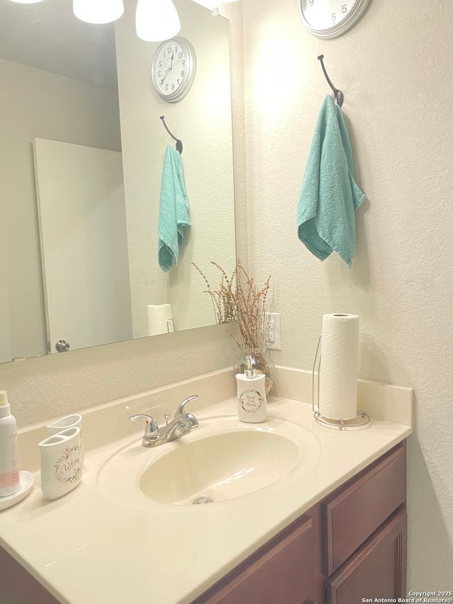7106 Lunar Eclipse, House other with 3 bedrooms, 2 bathrooms and null parking in Converse TX | Image 28