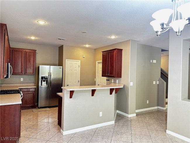 583 Siciliano St, House other with 3 bedrooms, 3 bathrooms and null parking in Las Vegas NV | Image 5