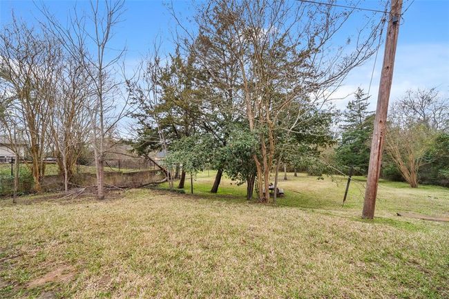 1406 Avenue Q, House other with 3 bedrooms, 3 bathrooms and 2 parking in Huntsville TX | Image 28
