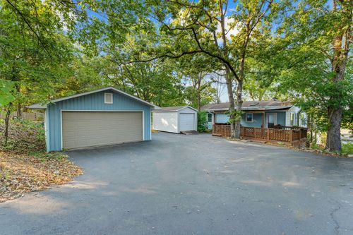 100 Cherokee Dr, Kimberling City, MO, 65686-7220 | Card Image