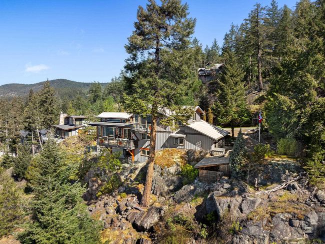 9987 Welcome Wynd, House other with 3 bedrooms, 2 bathrooms and 4 parking in Halfmoon Bay BC | Image 37