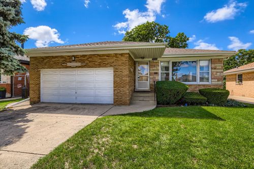 8808 Oriole Ave, Morton Grove, IL, 60053-1850 | Card Image