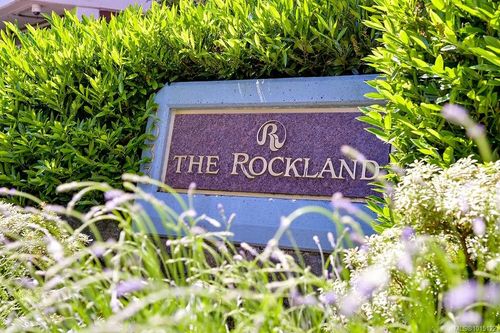 405-1033 Belmont Ave, Victoria, BC, V8S3T4 | Card Image