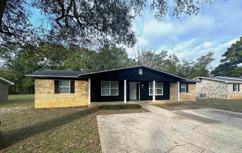 8011 Kipling St, Pensacola, FL, 32514-6267 | Card Image