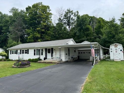 8 Park Ln, Wellsville, NY, 14895-1028 | Card Image